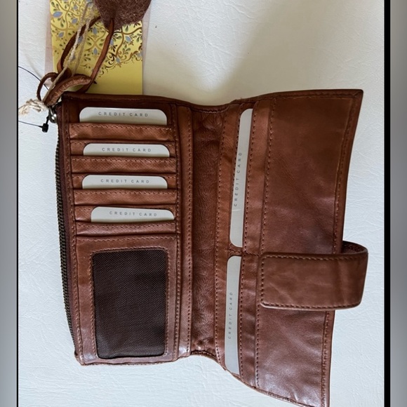 Braided Leather Uniquely crafted in India Boho Woven Wallet Billfold - Picture 3 of 4